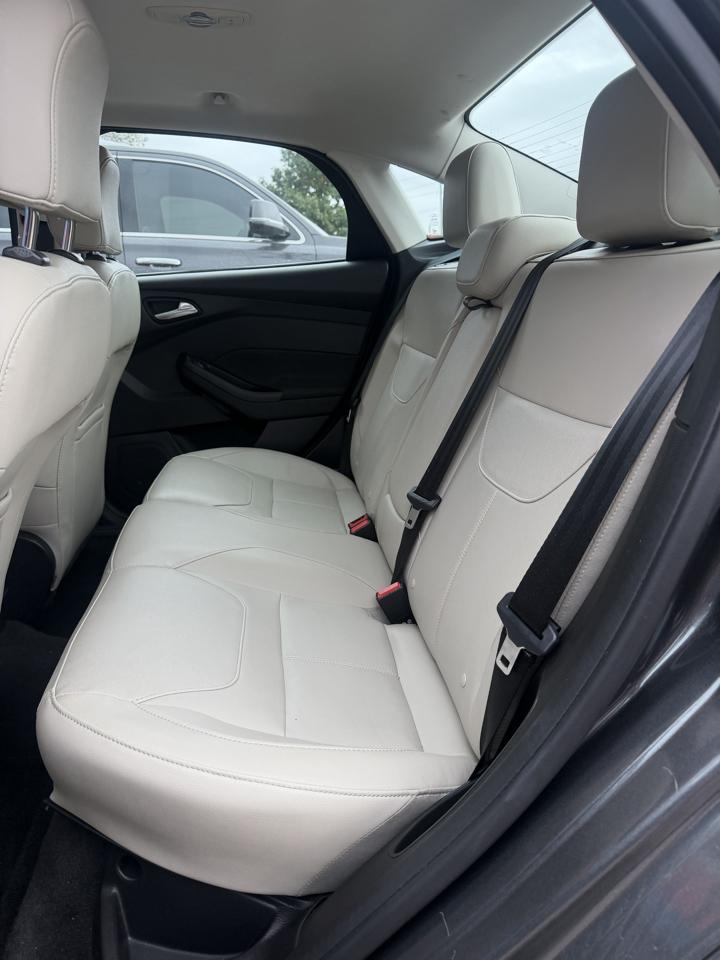 Ford Focus Titanium Sedan 2018