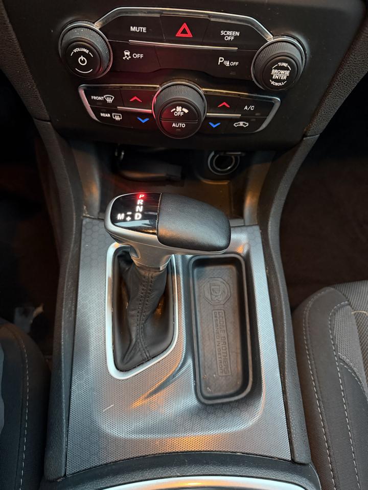 Dodge Charger SXT Plus 2018