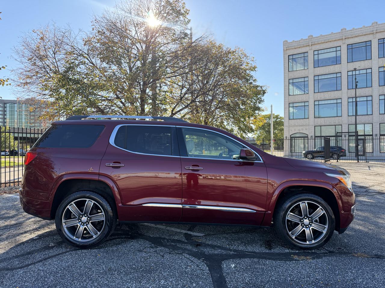 GMC Acadia Denali AWD 2017