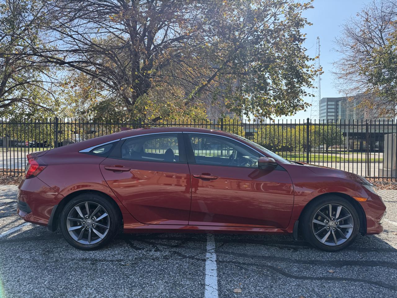Honda Civic EX-L Sedan CVT 2020