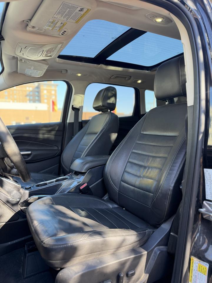 Ford Escape Titanium 4WD 2014
