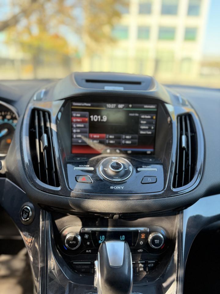 Ford Escape Titanium 4WD 2014