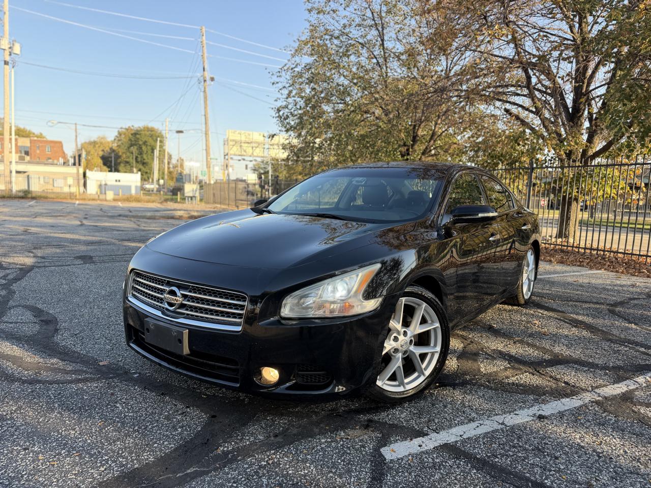 Nissan Maxima S 2009