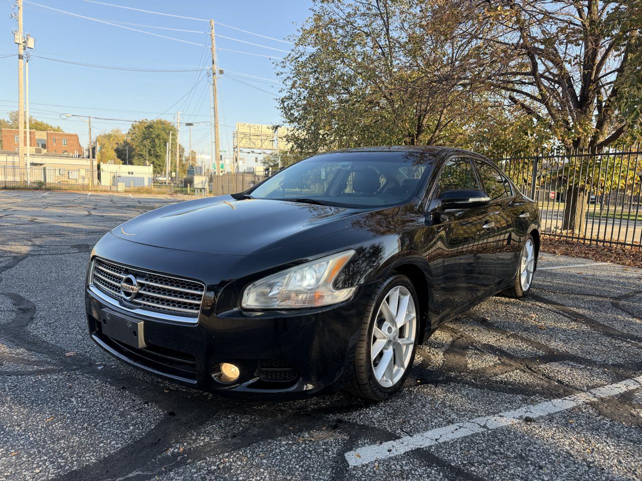 Nissan Maxima S 2009