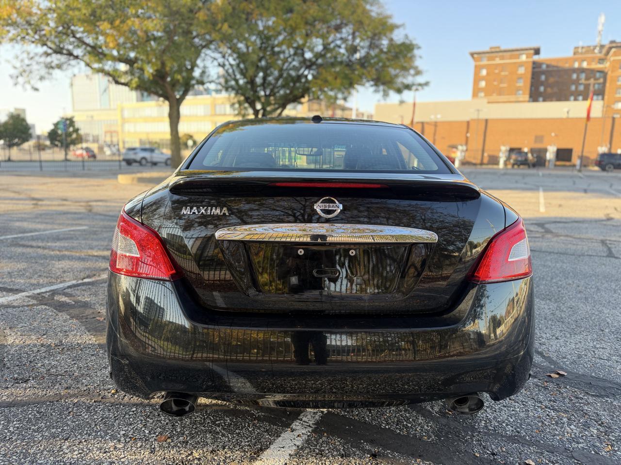 Nissan Maxima S 2009