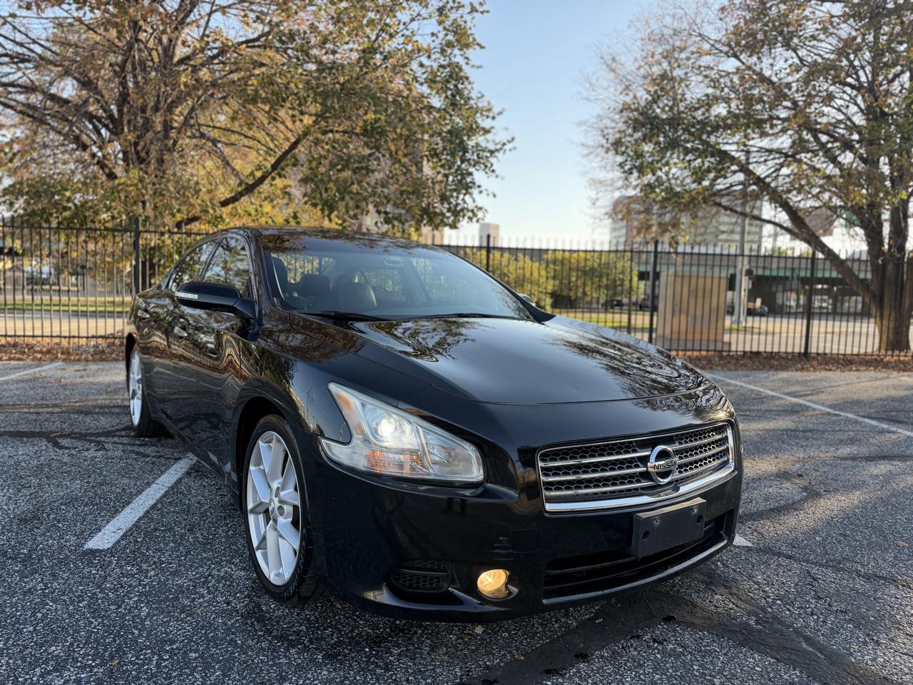Nissan Maxima S 2009