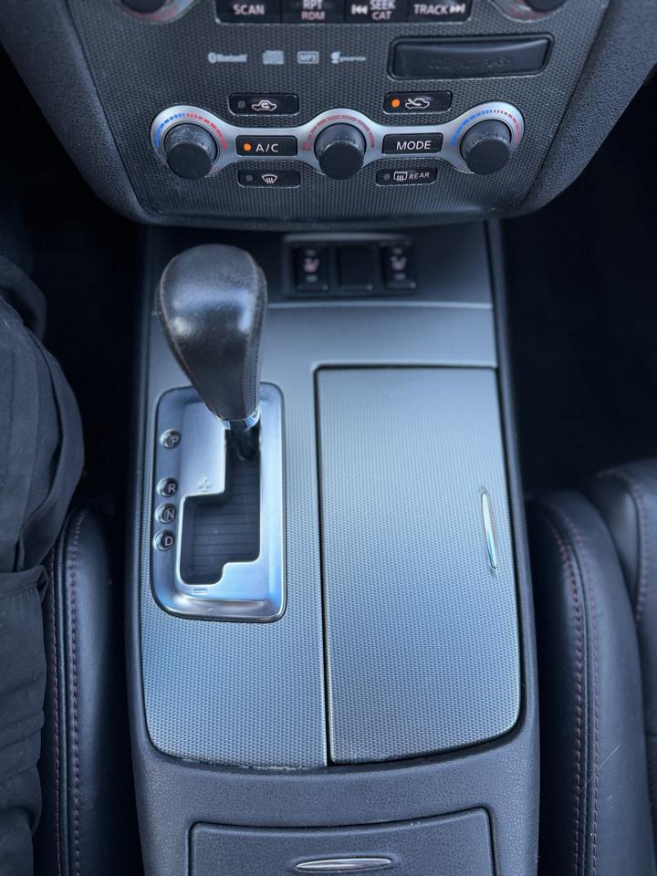 Nissan Maxima S 2009