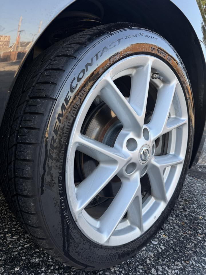 Nissan Maxima S 2009