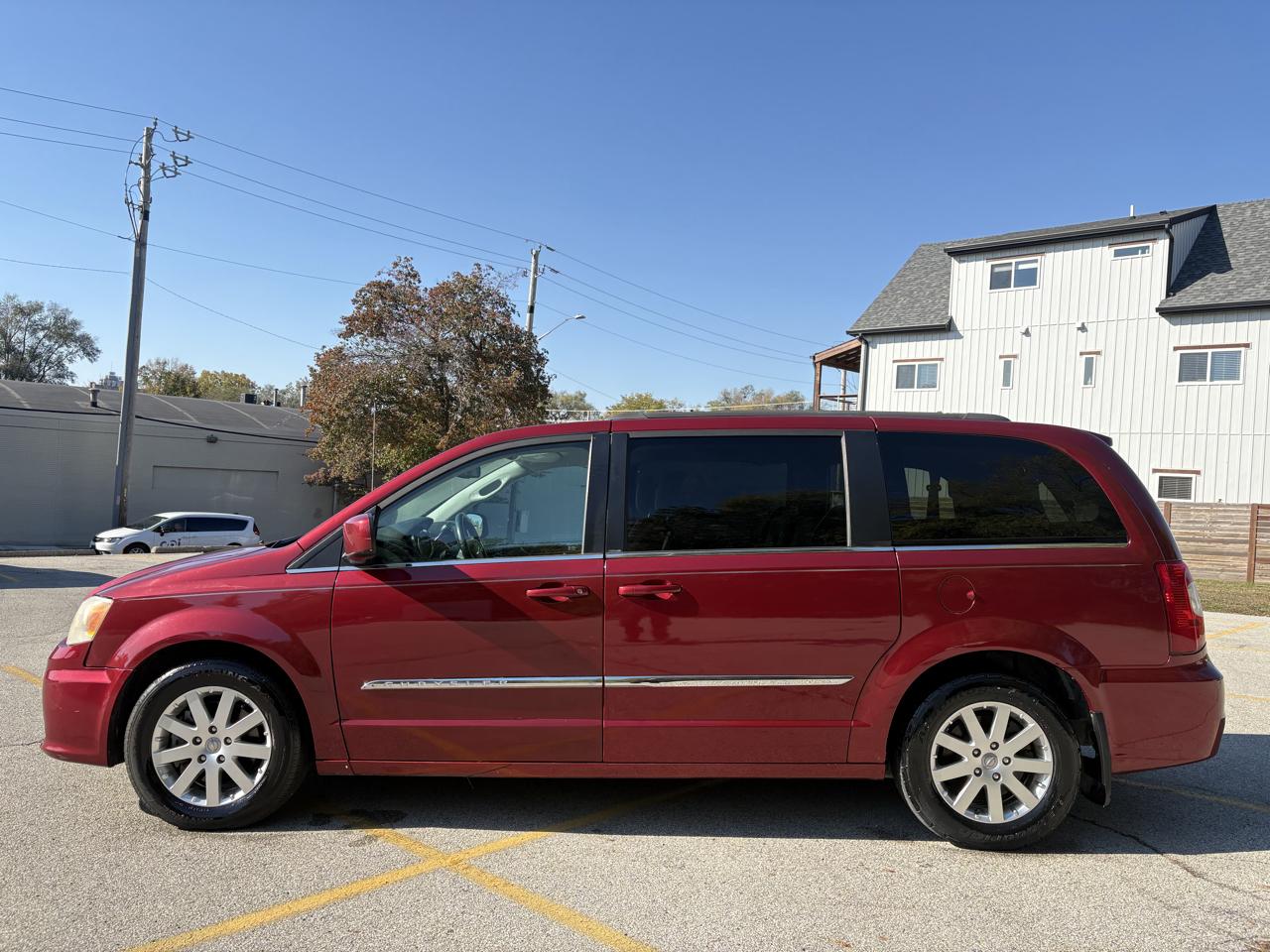 Chrysler Town & Country Touring 2013