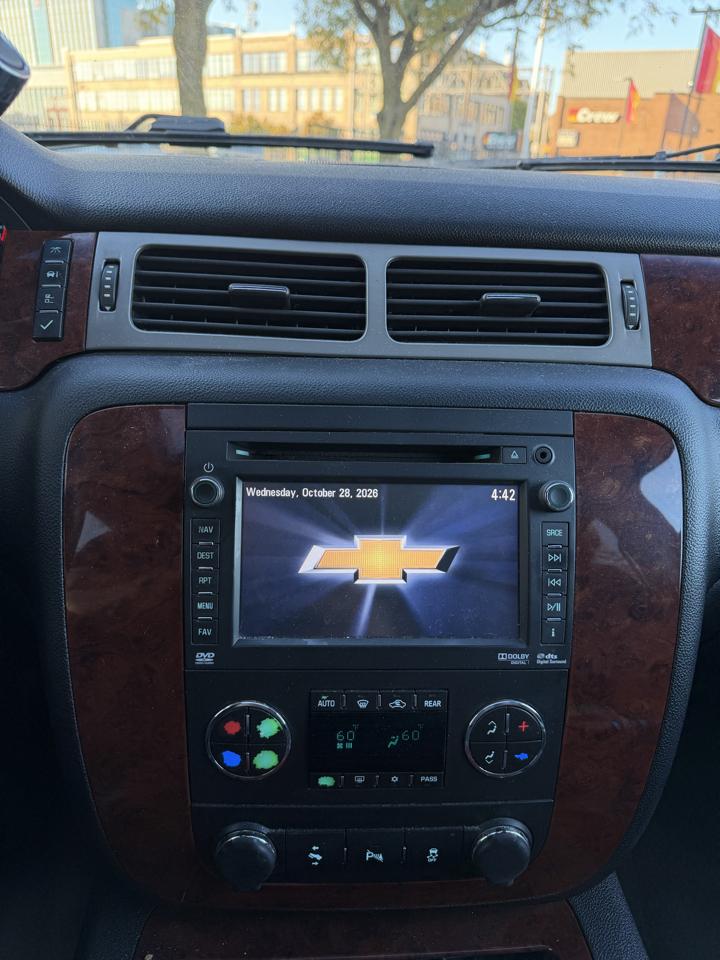 Chevrolet Tahoe LTZ 4WD 2013