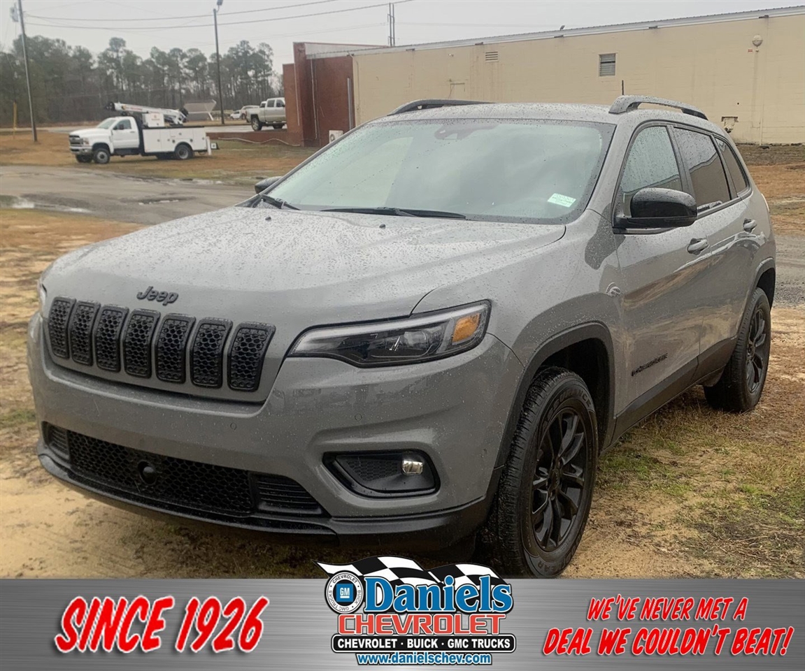 Sting-Gray Clearcoat 2023 Jeep Cherokee Altitude Lux 4WD SUV / Crossover Four-Wheel Drive Automatic