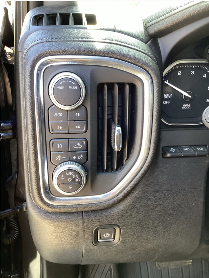 GMC Sierra 1500 4WD Crew Cab 147" Denali 2020