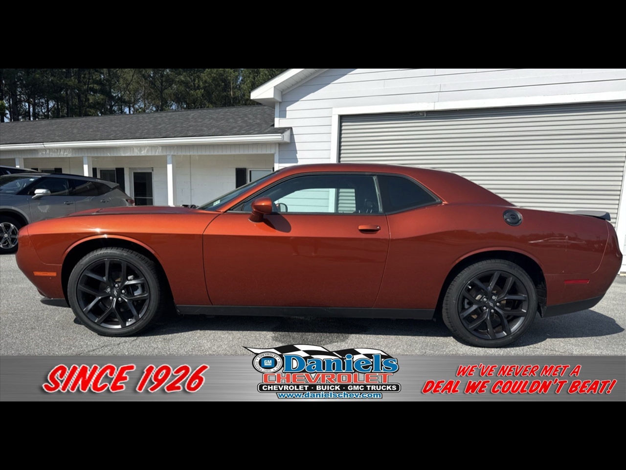 Dodge Challenger SXT RWD 2022