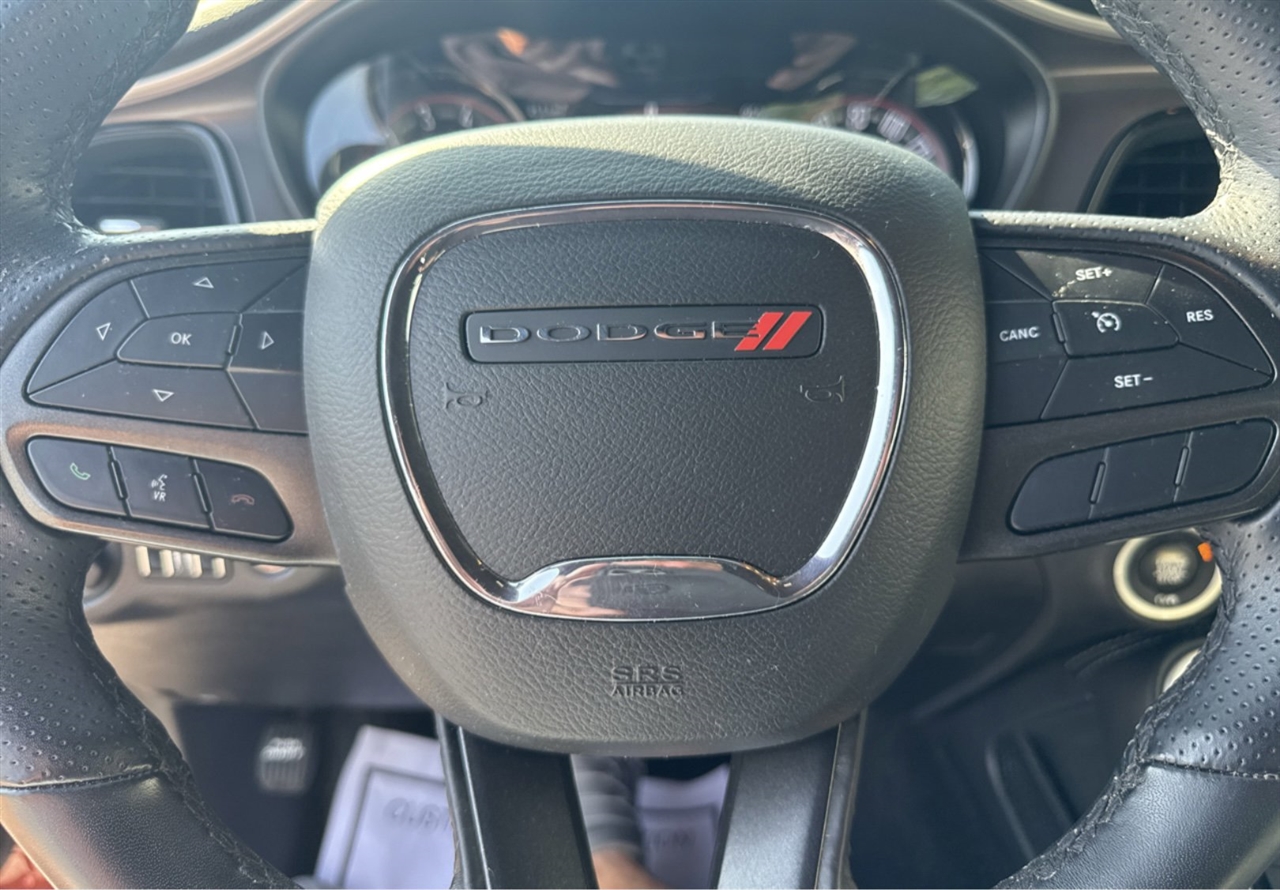 Dodge Challenger SXT RWD 2022