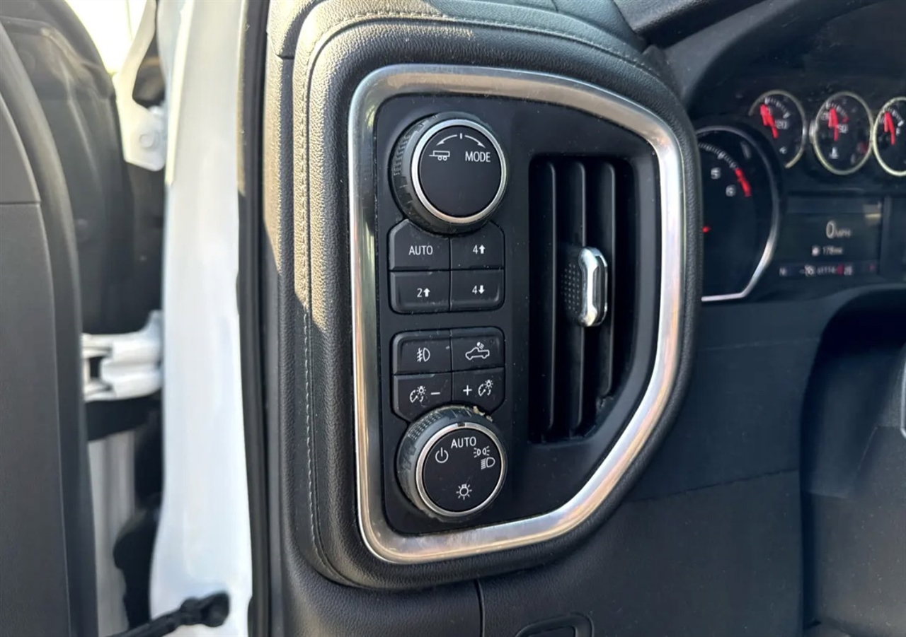 Chevrolet Silverado 1500 LTD 4WD Crew Cab 147" LT Trail Boss 2022