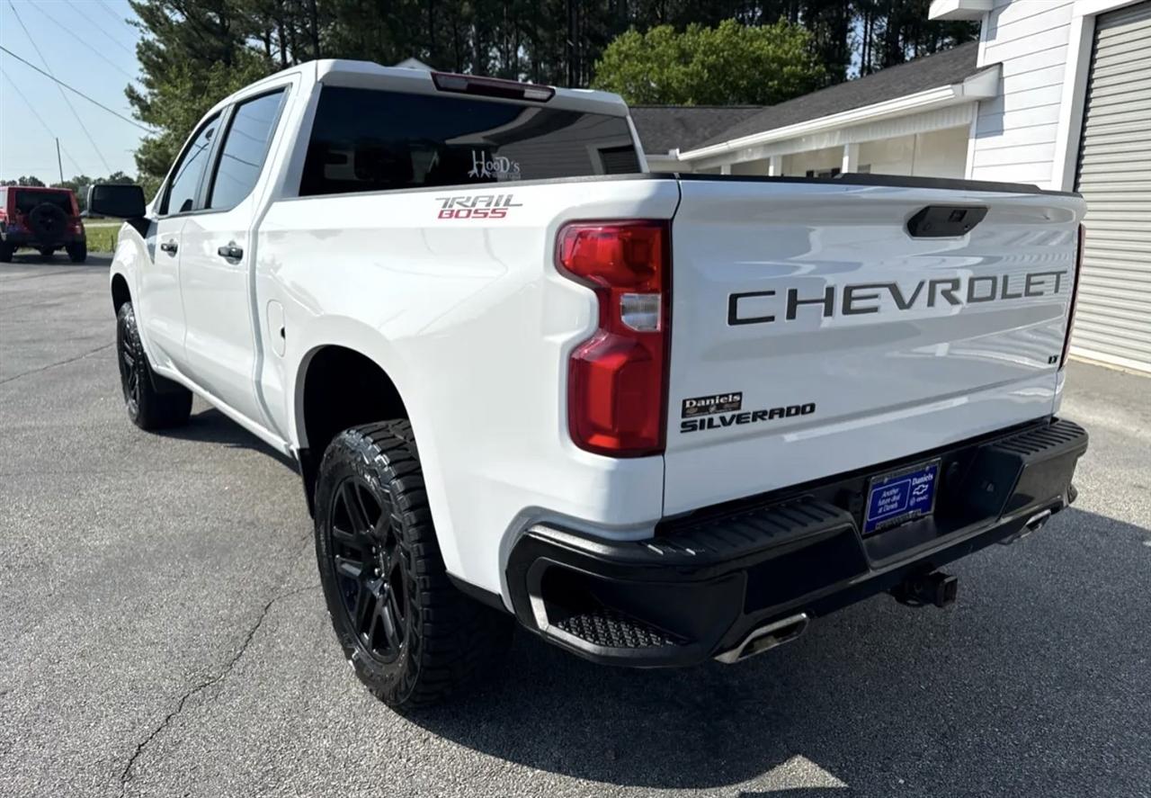 Chevrolet Silverado 1500 LTD 4WD Crew Cab 147" LT Trail Boss 2022