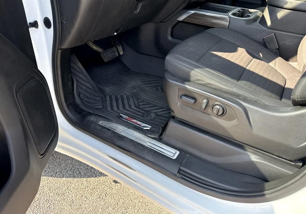 Chevrolet Silverado 1500 LTD 4WD Crew Cab 147" LT Trail Boss 2022