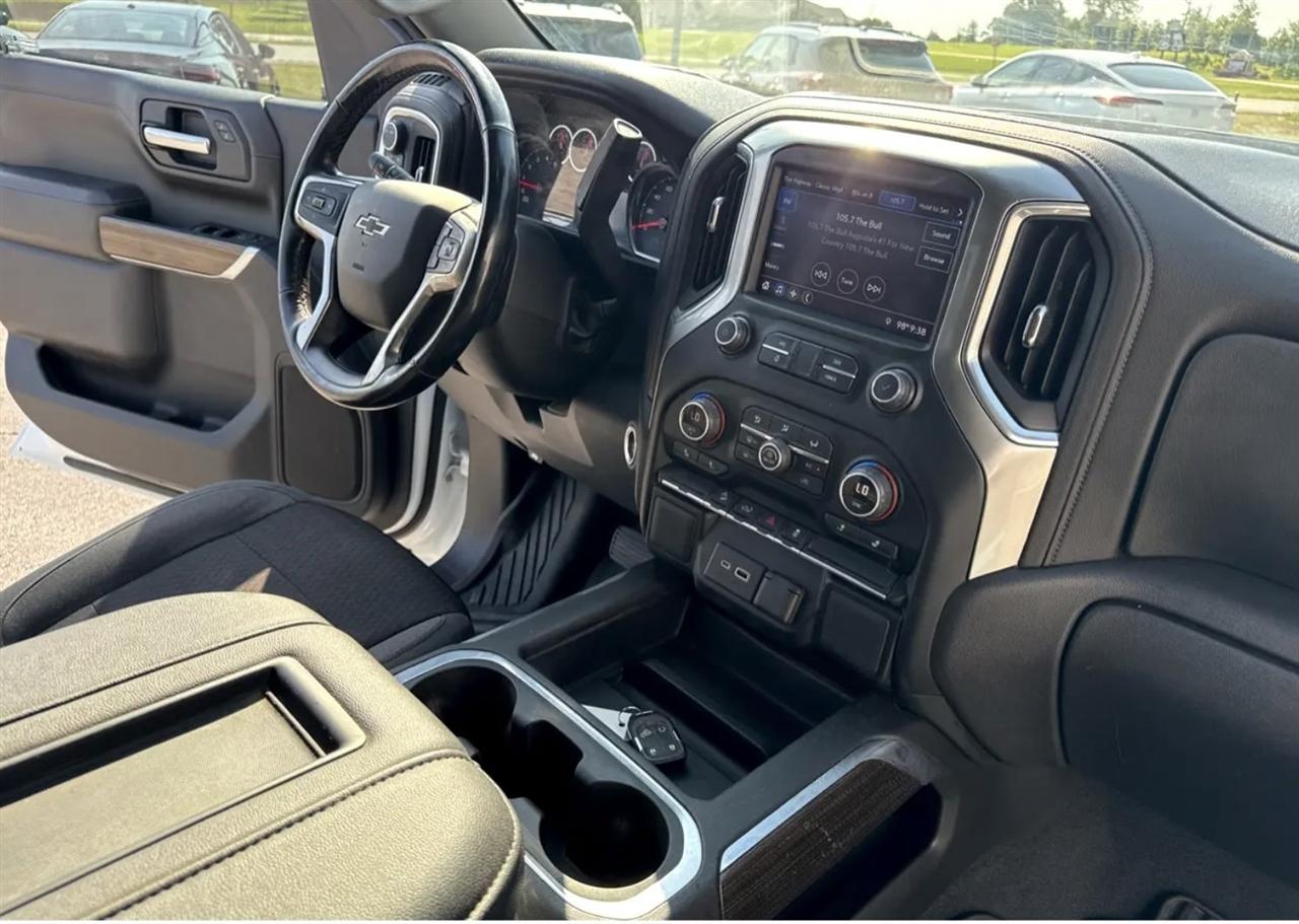 Chevrolet Silverado 1500 LTD 4WD Crew Cab 147" LT Trail Boss 2022