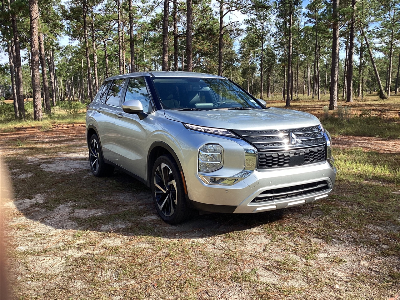 Mitsubishi Outlander SE FWD 2024