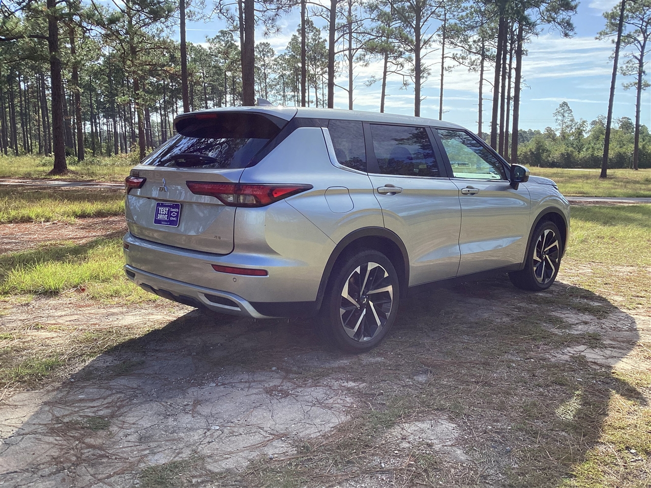 Mitsubishi Outlander SE FWD 2024