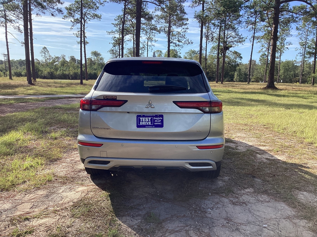 Mitsubishi Outlander SE FWD 2024