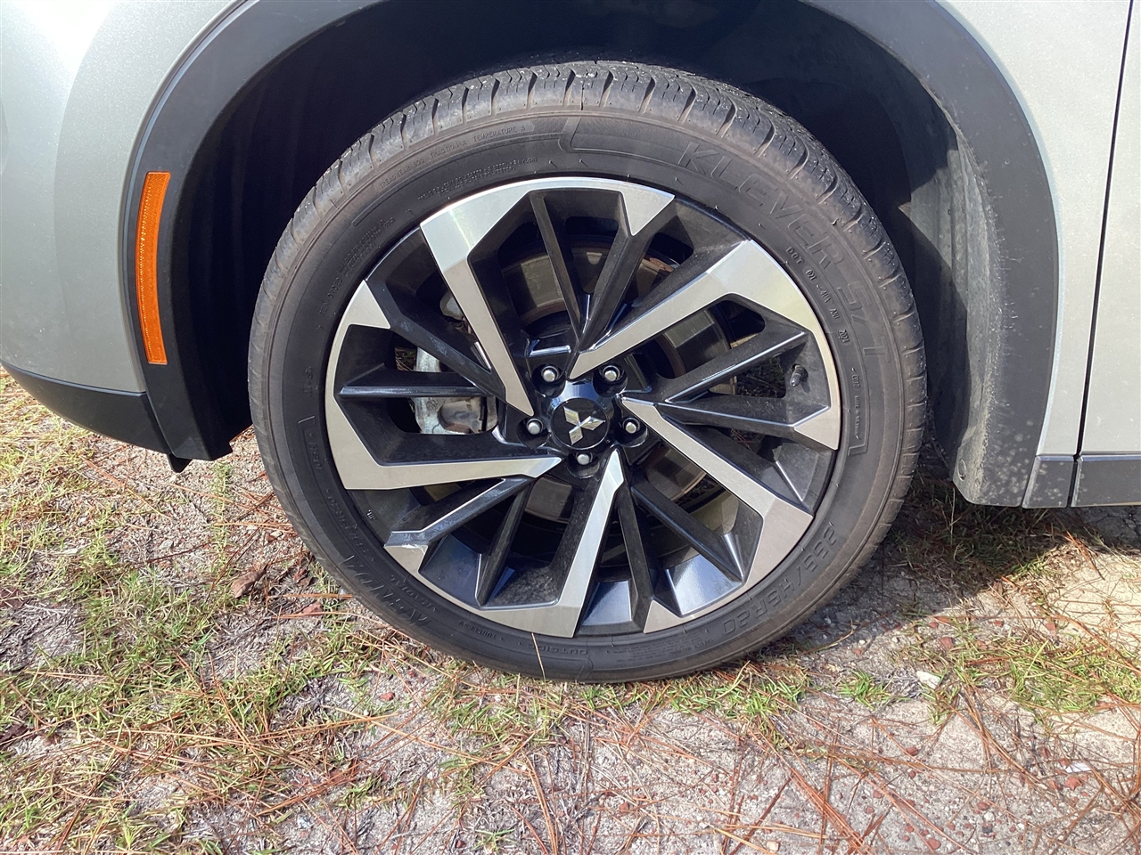 Mitsubishi Outlander SE FWD 2024