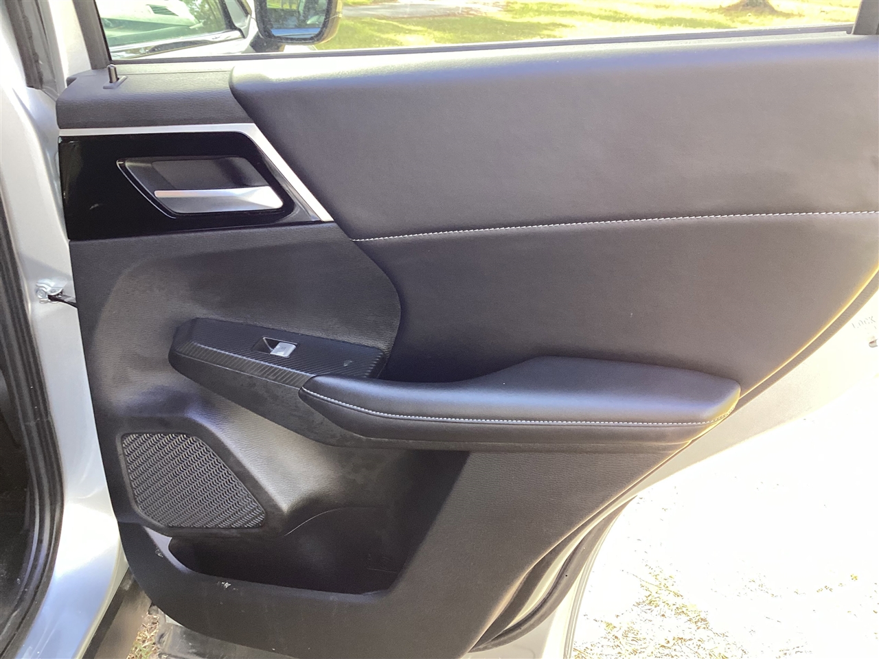 Mitsubishi Outlander SE FWD 2024