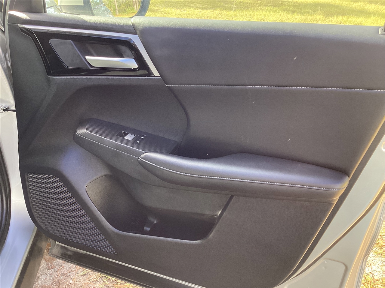 Mitsubishi Outlander SE FWD 2024