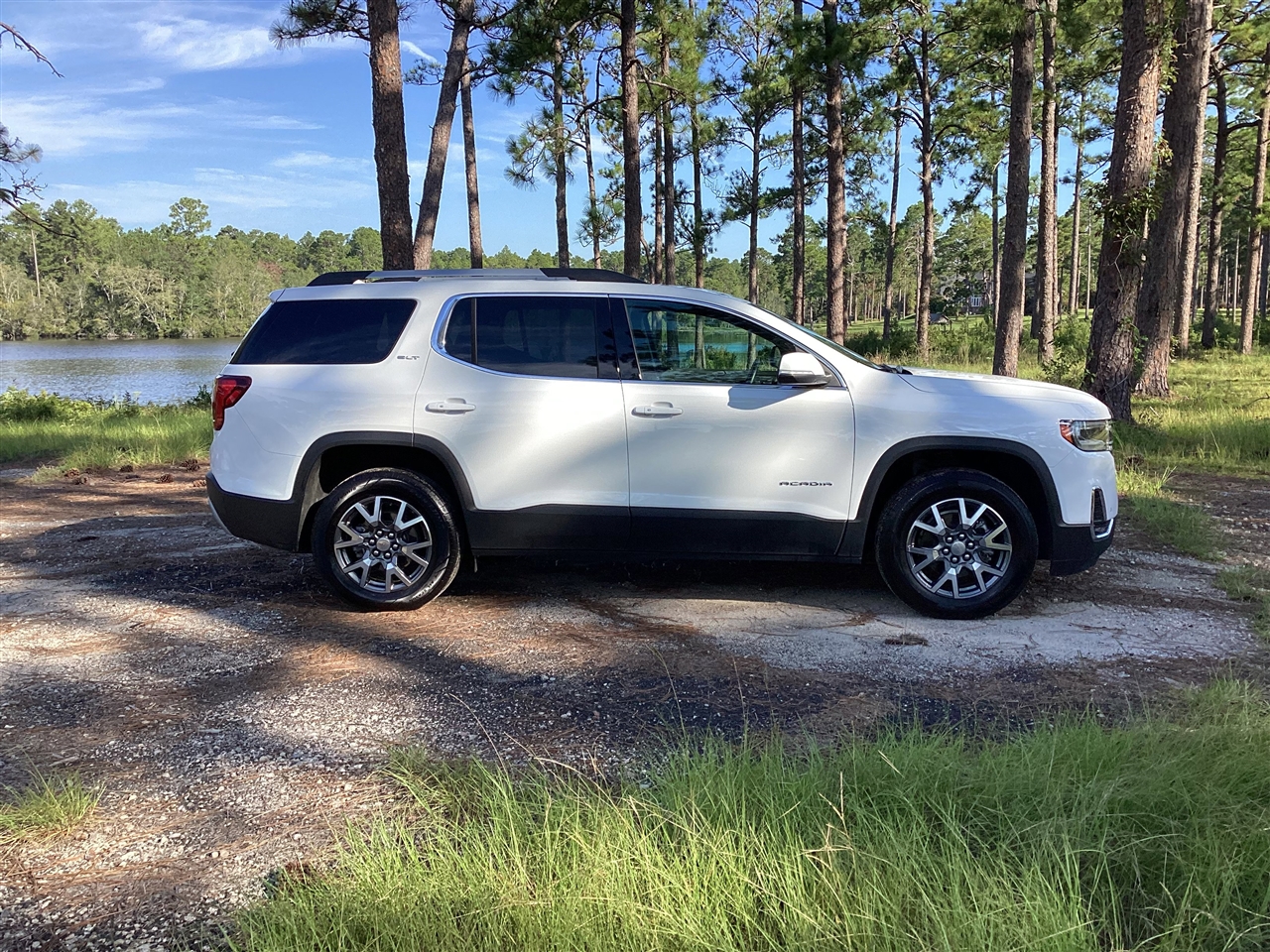 GMC Acadia AWD 4dr SLT 2023