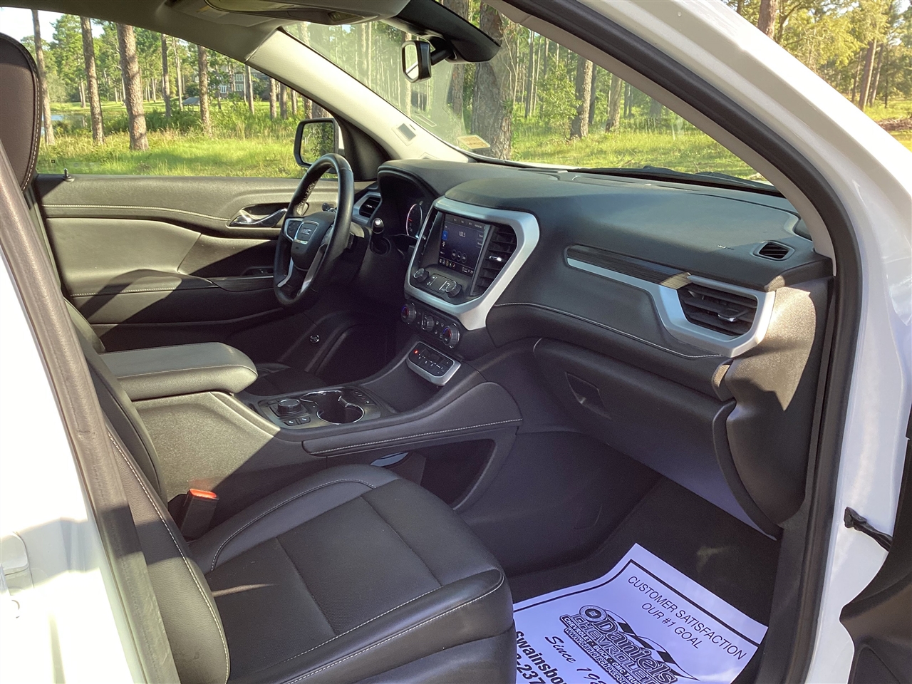 GMC Acadia AWD 4dr SLT 2023