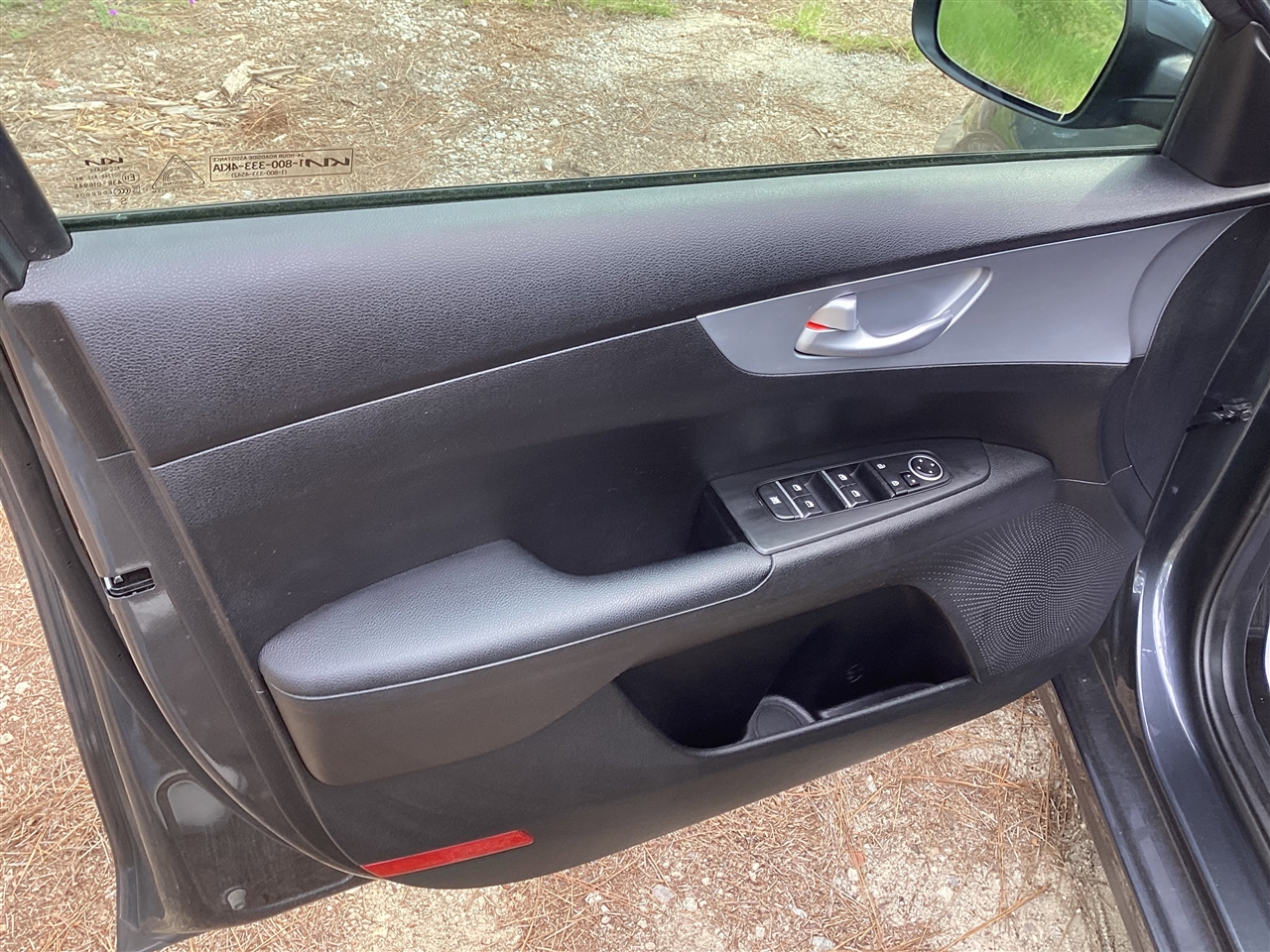 Kia Forte LXS IVT 2023