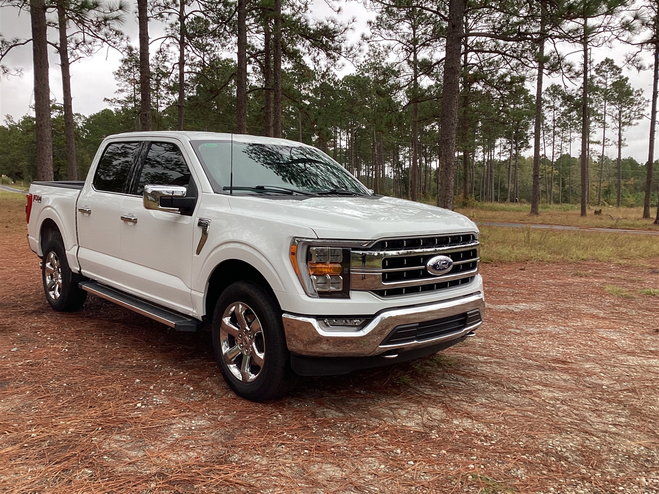 Ford F-150 Lariat 4WD SuperCrew 5.5' Box 2023