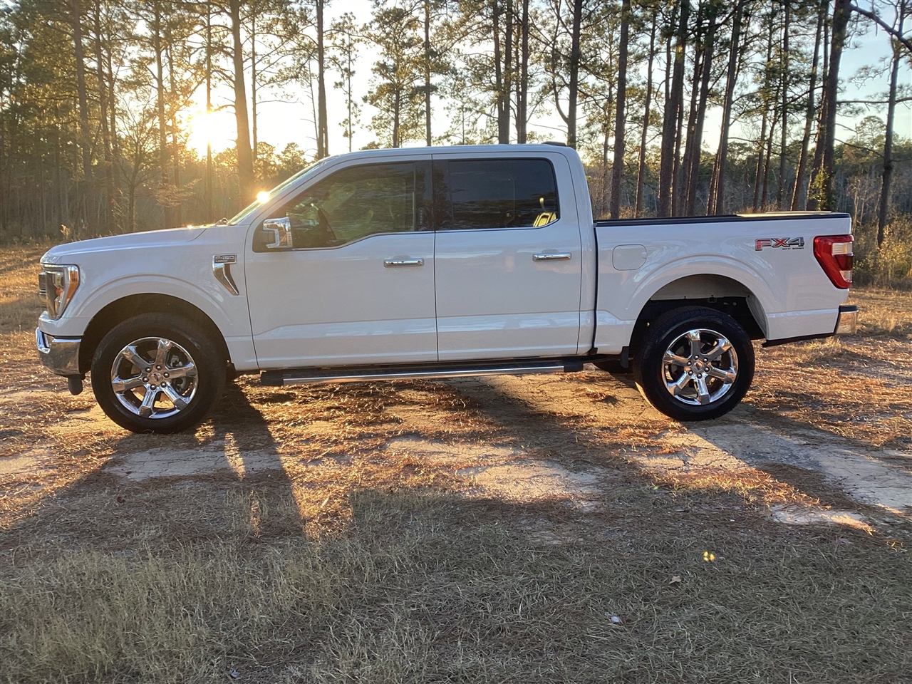 Ford F-150 Lariat 4WD SuperCrew 5.5' Box 2023