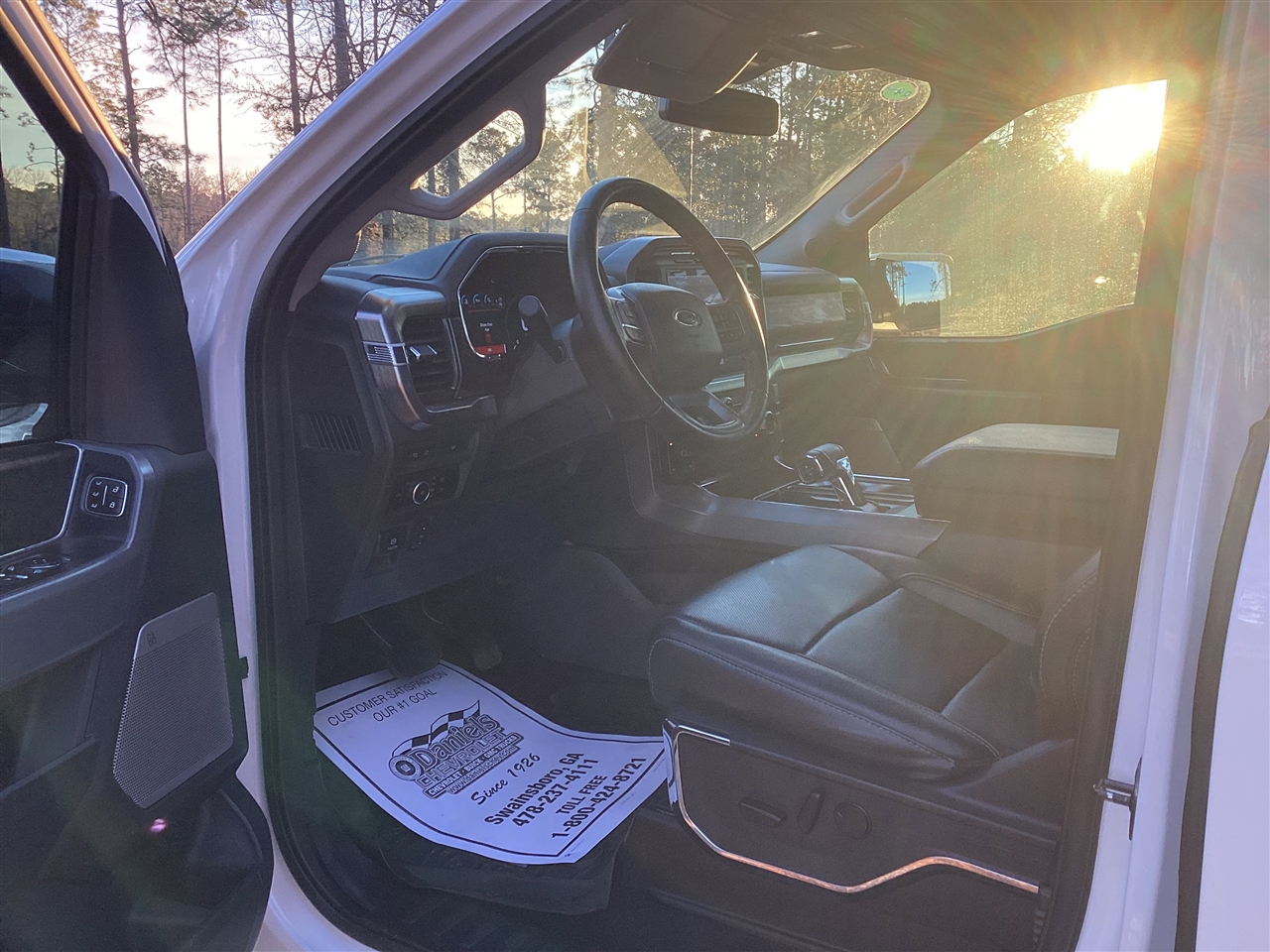 Ford F-150 Lariat 4WD SuperCrew 5.5' Box 2023