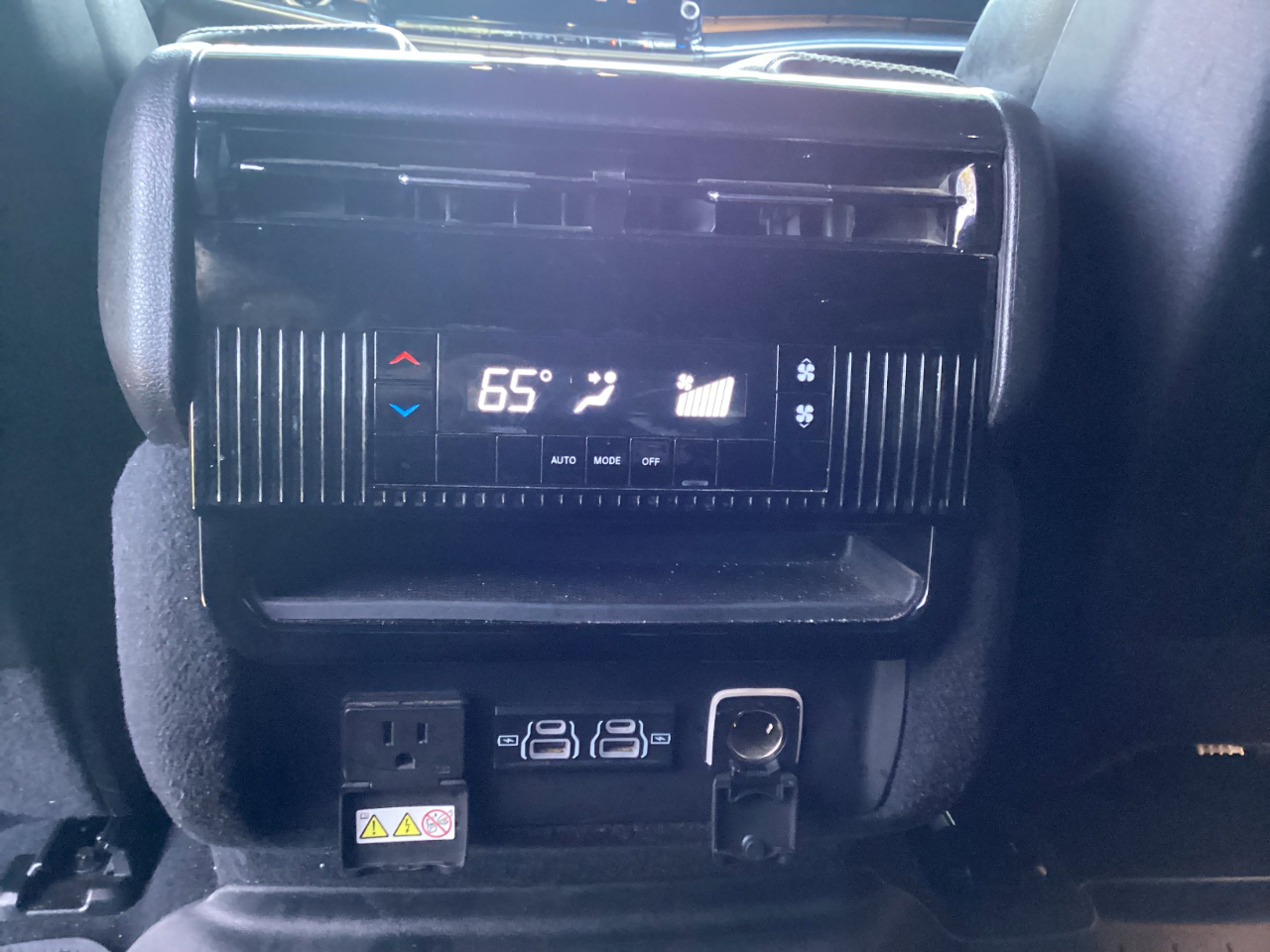 Jeep Wagoneer Series I 4x4 2022