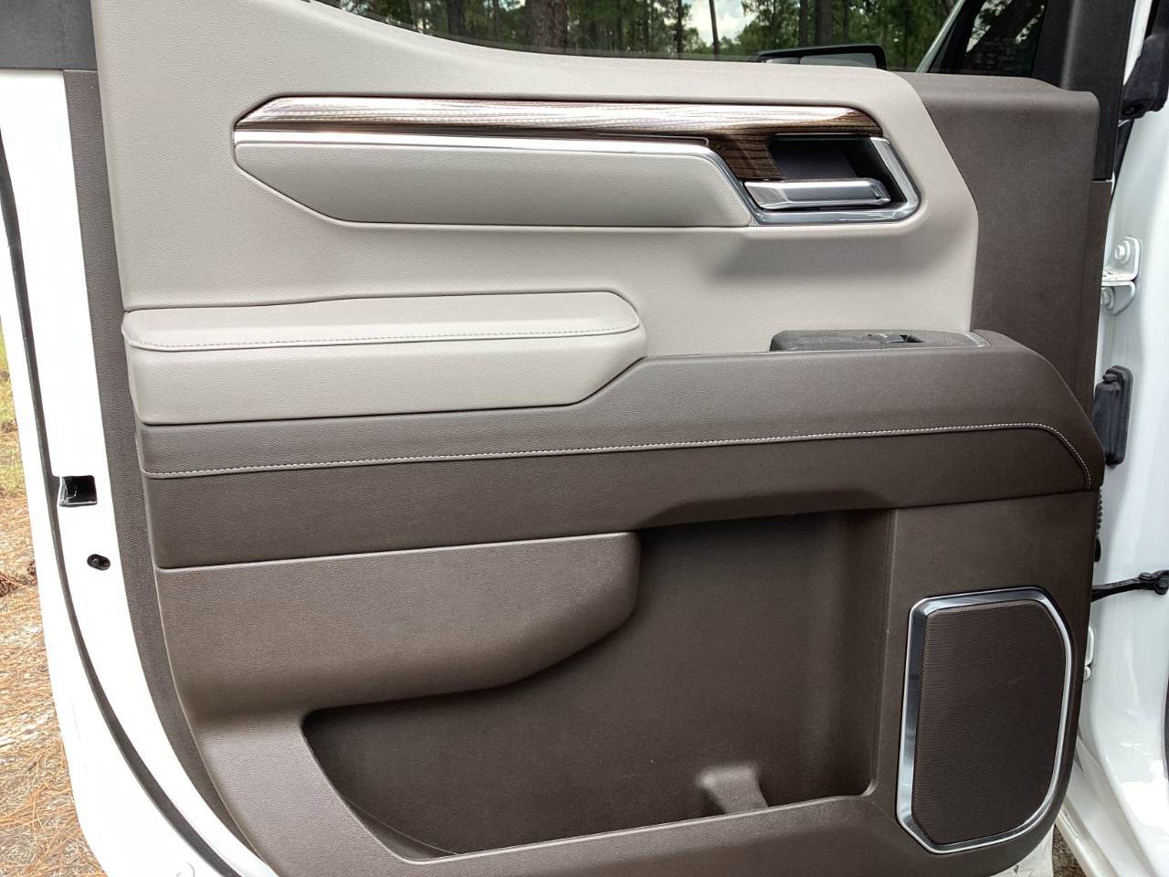 Chevrolet Silverado 1500 4WD Crew Cab 147" RST 2024