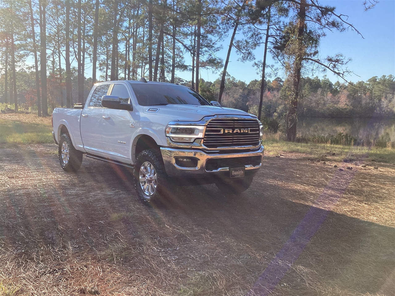 RAM 3500 Laramie 4x4 Crew Cab 6'4" Box 2022