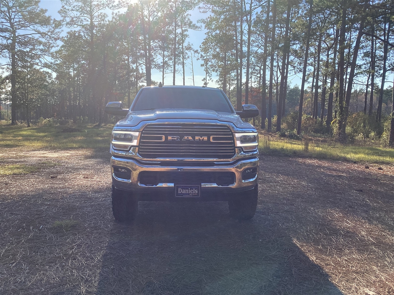 RAM 3500 Laramie 4x4 Crew Cab 6'4" Box 2022