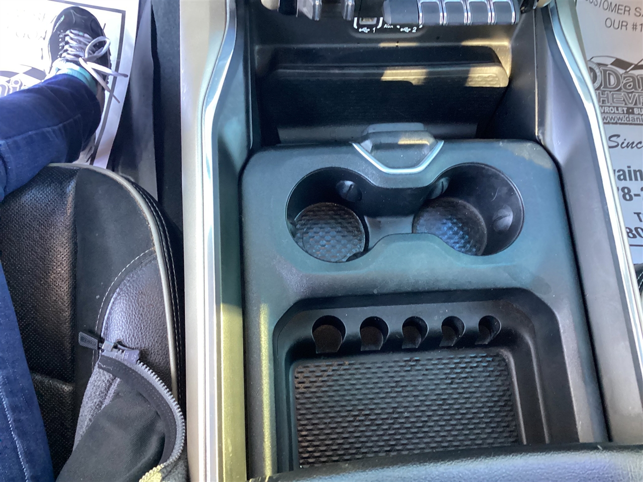 RAM 3500 Laramie 4x4 Crew Cab 6'4" Box 2022