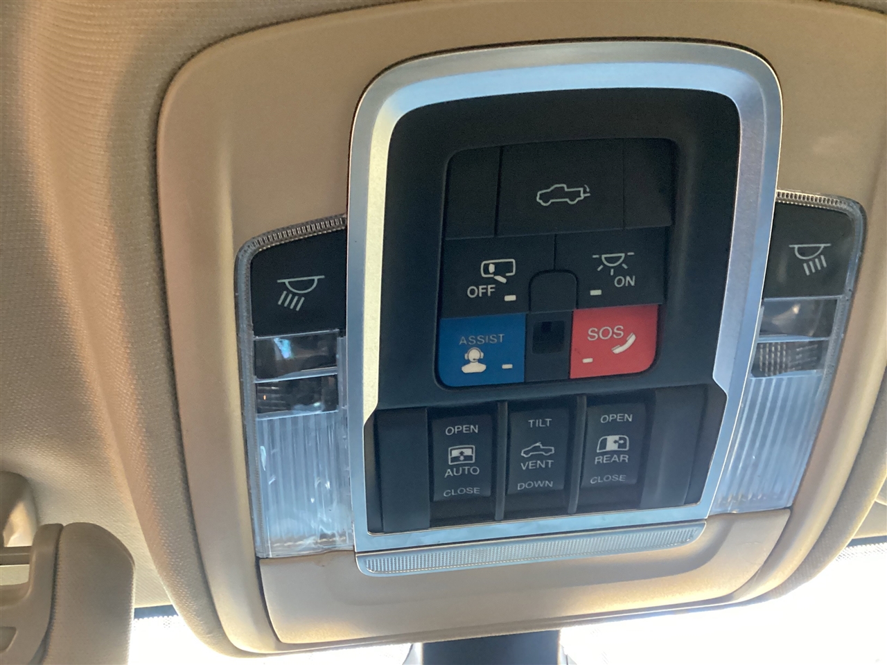 RAM 3500 Laramie 4x4 Crew Cab 6'4" Box 2022