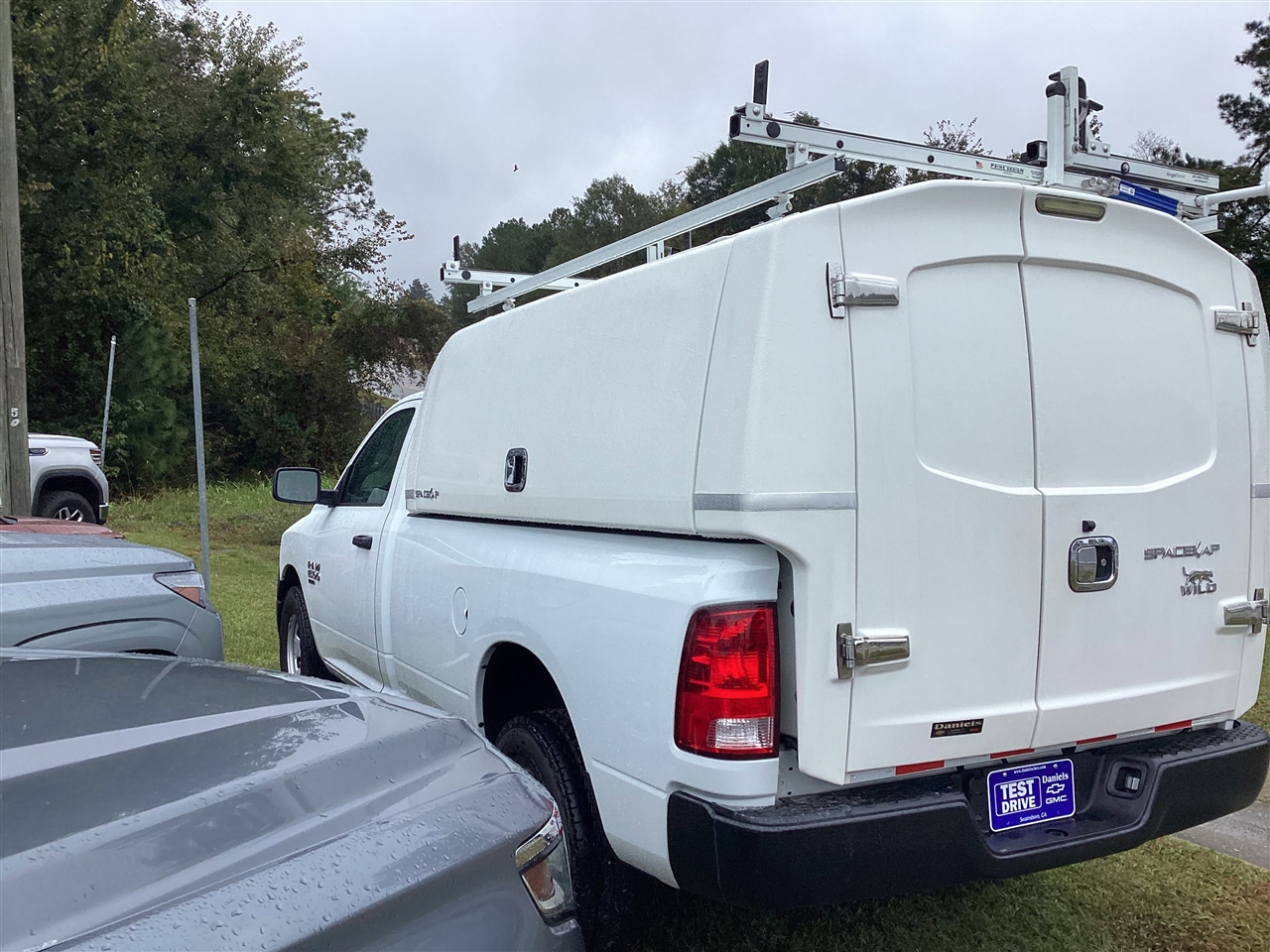 RAM 1500 Classic Tradesman 4x2 Reg Cab 8' Box 2023