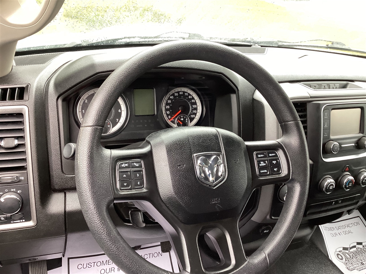 RAM 1500 Classic Tradesman 4x2 Reg Cab 8' Box 2023