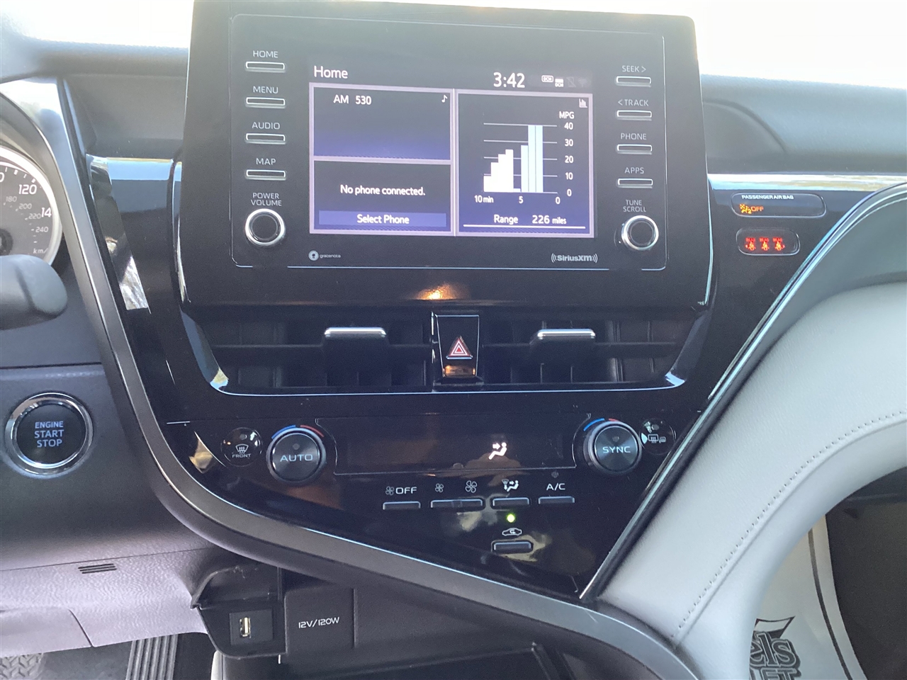 Toyota Camry LE Auto (Natl) 2024