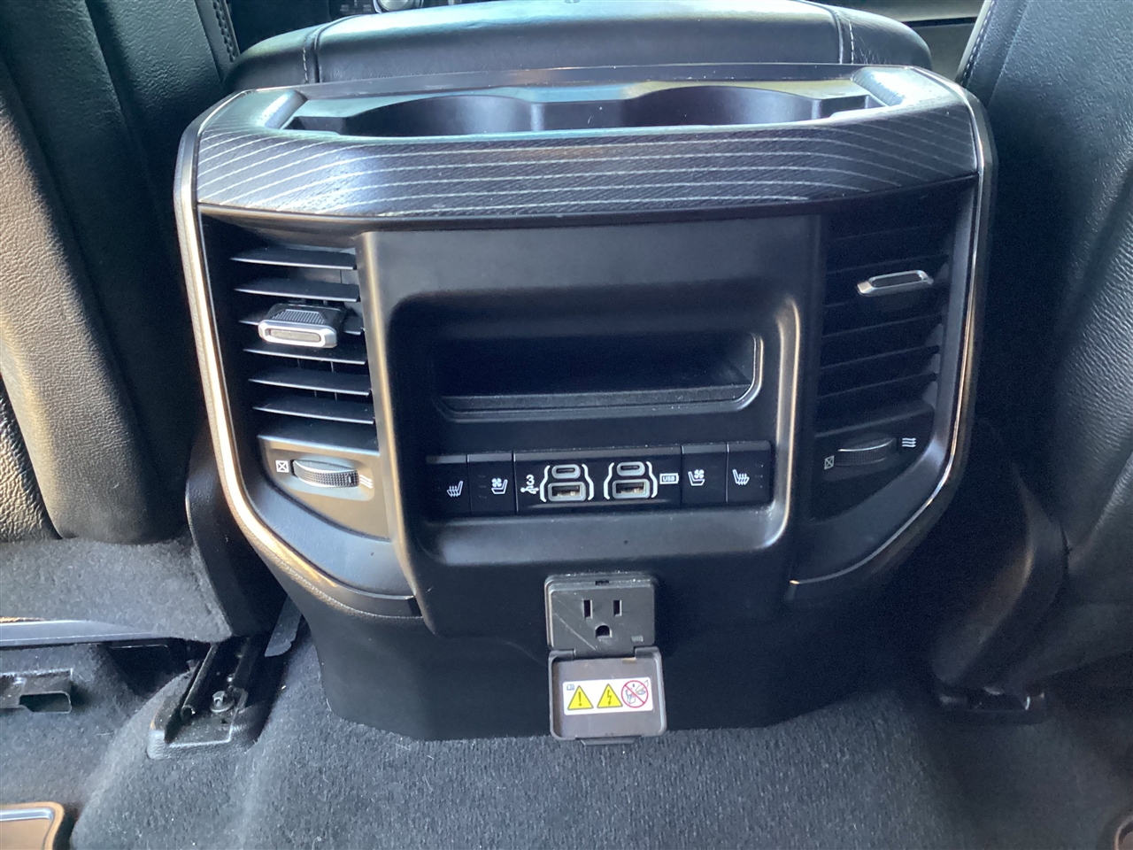 RAM 1500 Limited 4x4 Crew Cab 5'7" Box 2019