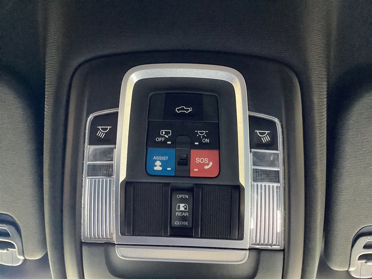 RAM 1500 Limited 4x4 Crew Cab 5'7" Box 2019