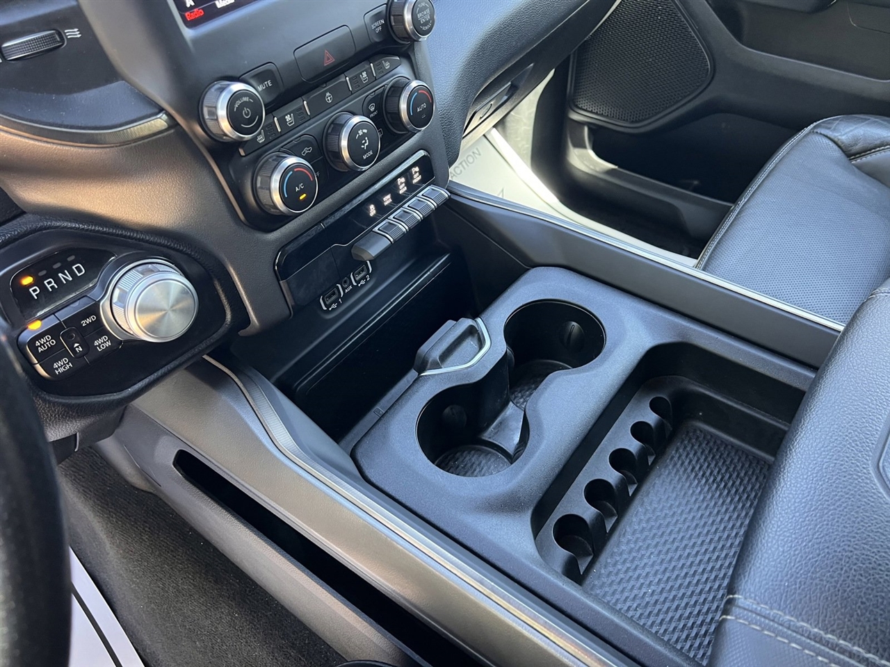 RAM 1500 Sport 4x4 Crew Cab 6'4" Box 2021