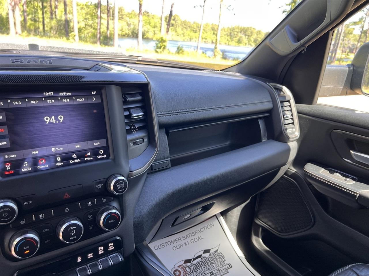 RAM 1500 Sport 4x4 Crew Cab 6'4" Box 2021