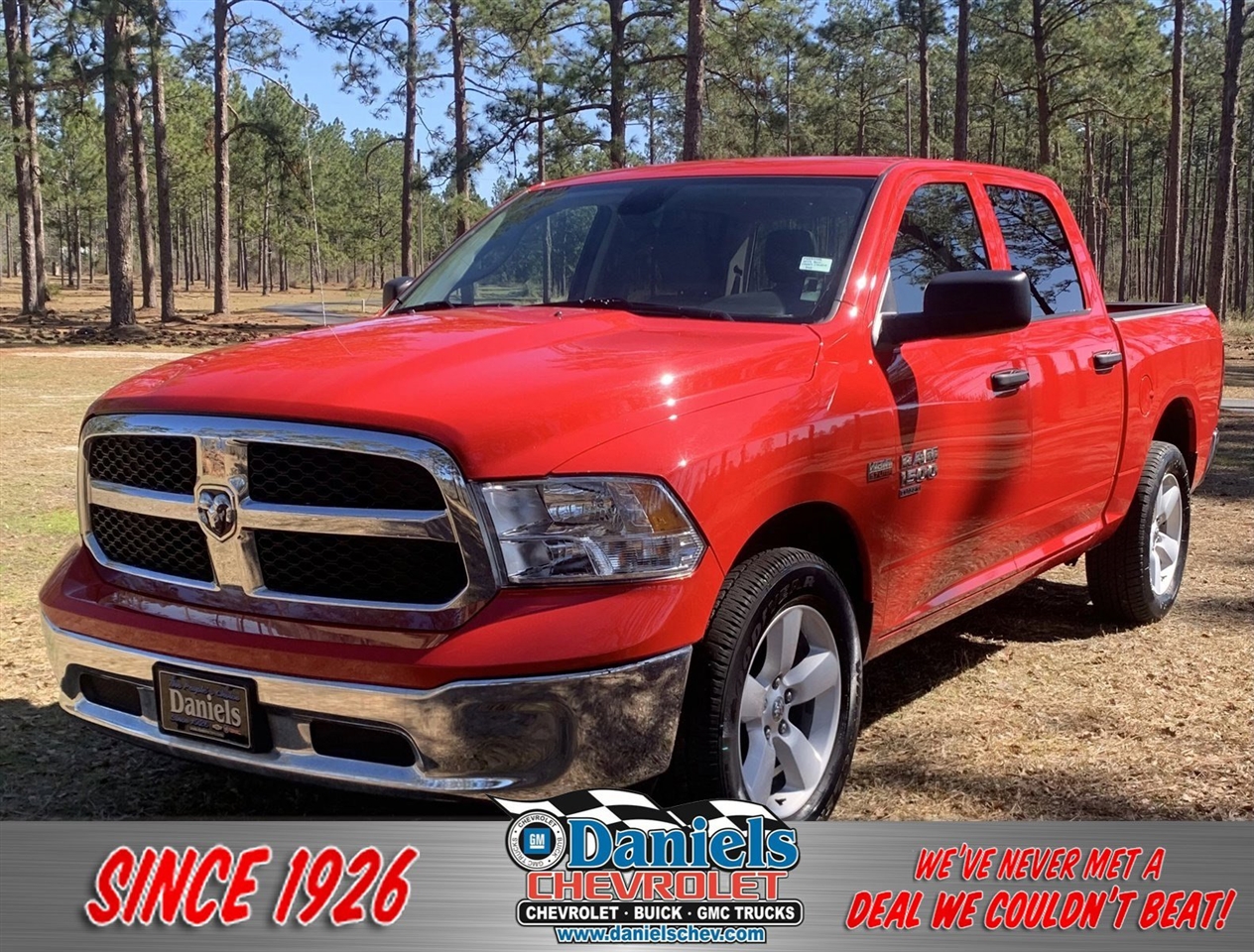 RAM 1500 Classic SLT 4x4 Crew Cab 5'7" Box 2023