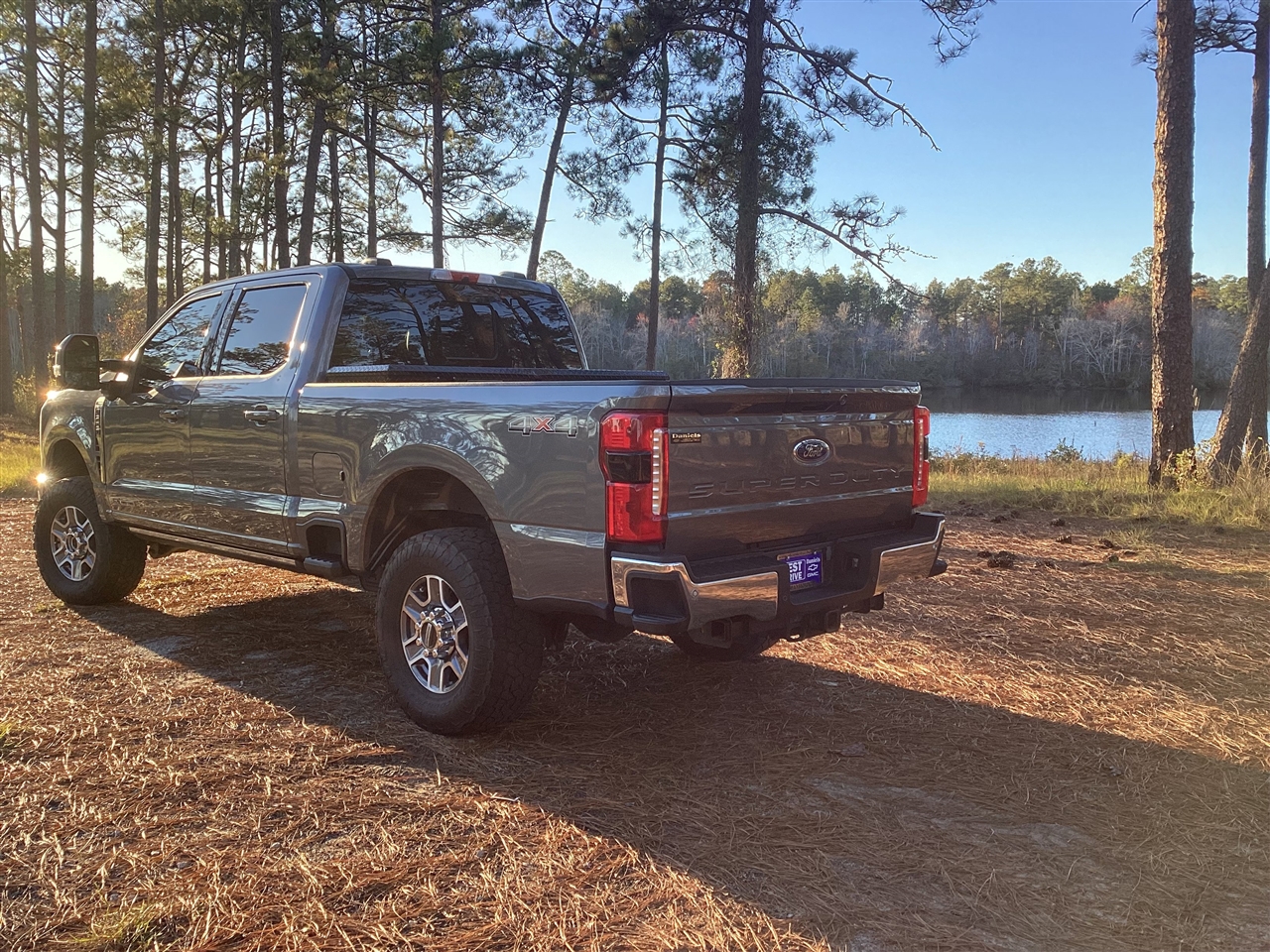 Ford Super Duty F-250 SRW King Ranch 4WD Crew Cab 8' Box 2024