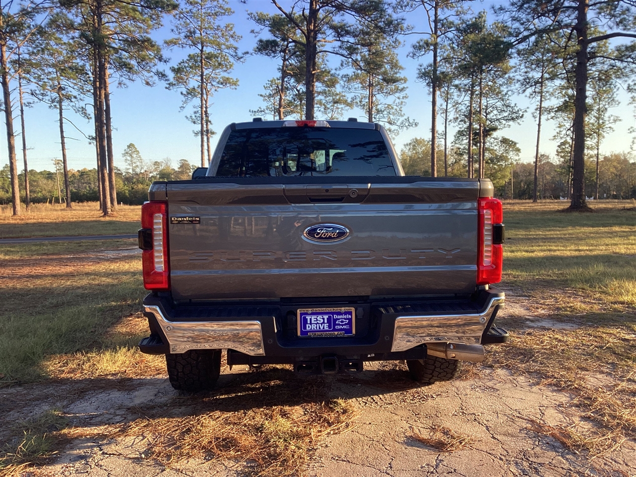 Ford Super Duty F-250 SRW King Ranch 4WD Crew Cab 8' Box 2024